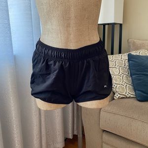 PUMA RUNNING SHORTS